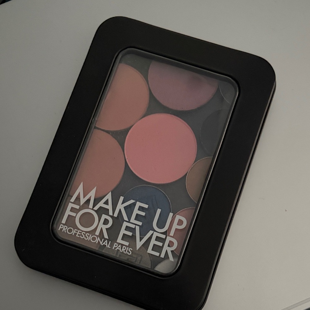 Eyeshadow pallet